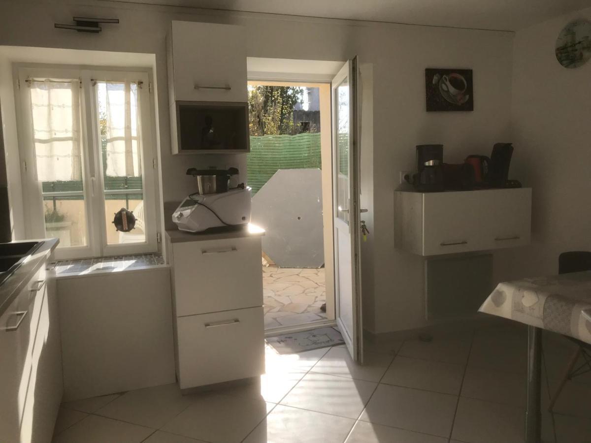 Les Tremieres Villa Le Thou Buitenkant foto