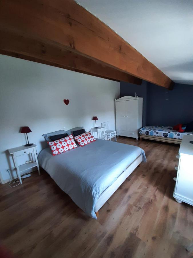 Les Tremieres Villa Le Thou Buitenkant foto